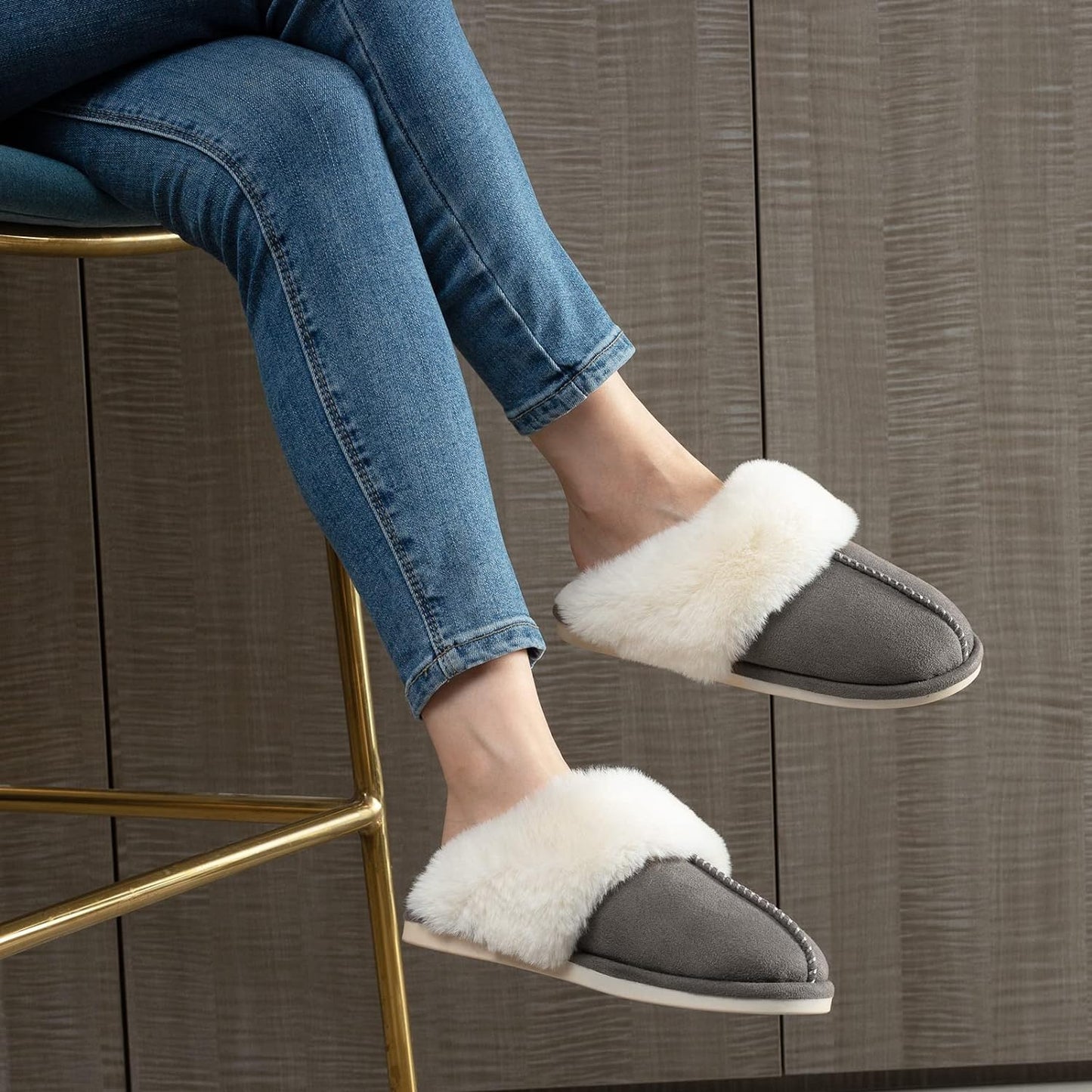 Cozy Faux Fur Women’s Slippers - Warm, Comfy, and Anti-Slip Indoor & Outdoor Shoes with Memory Foam